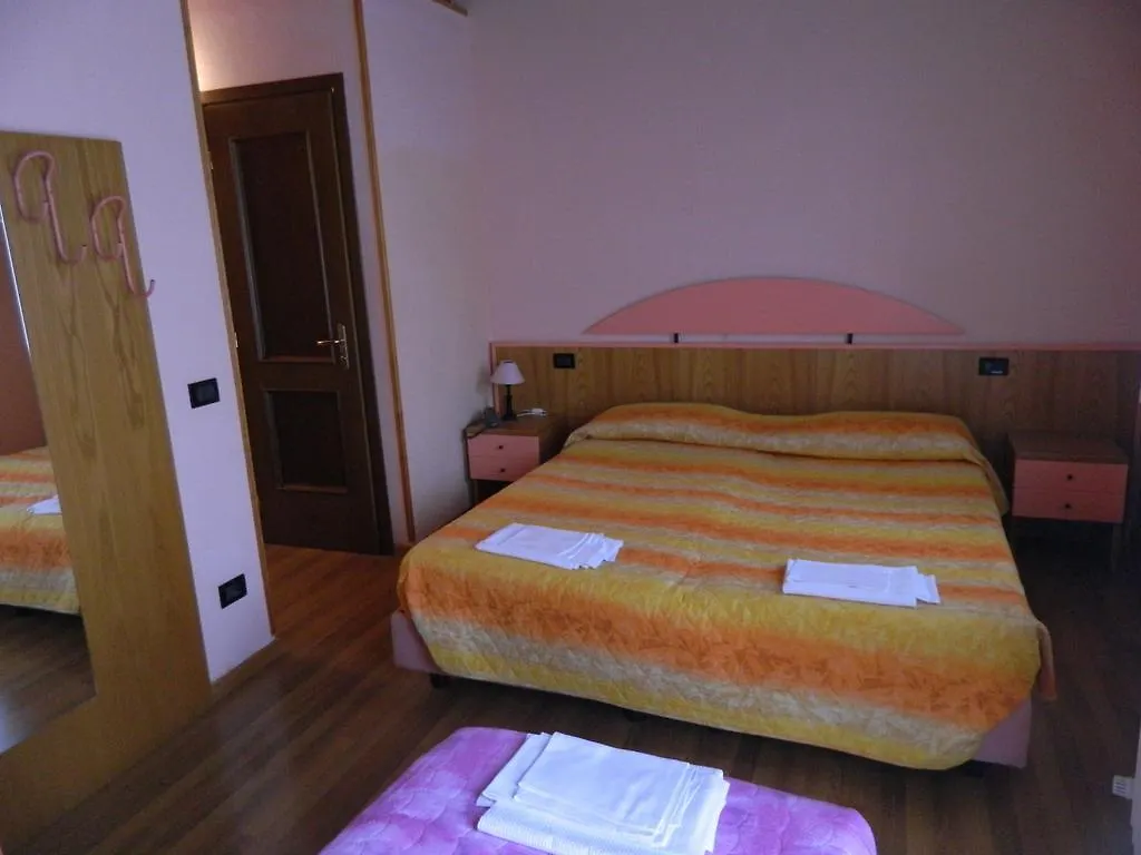 ***  Hotel La Piazzetta Vidiciatico Italia